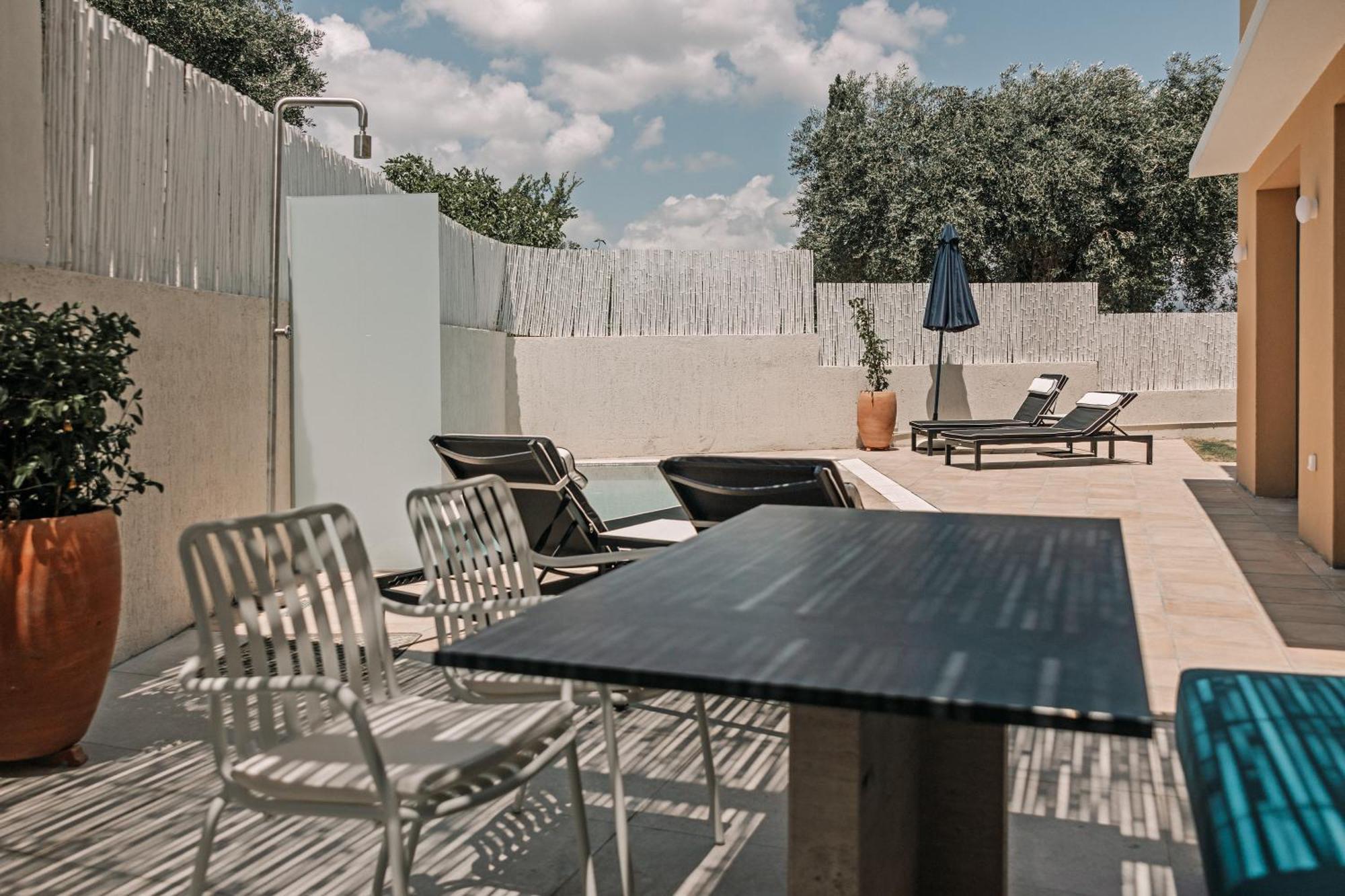 Tessera Villas & Studios Collection Гоувия Экстерьер фото